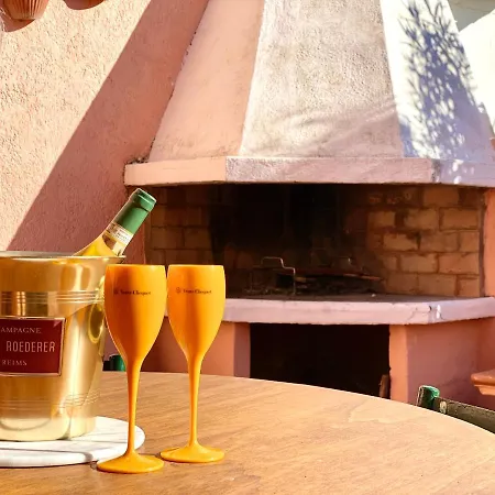 Ginestra Διαμέρισμα Λα Μανταλένα