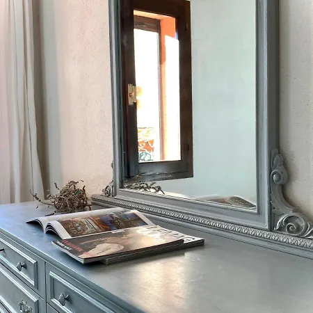 Ginestra Apartment *