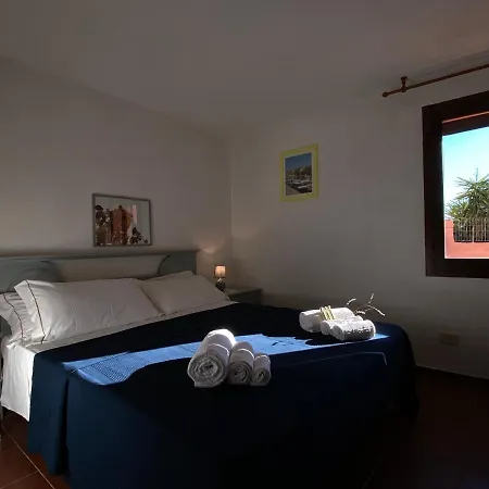 Ginestra Apartman La Maddalena